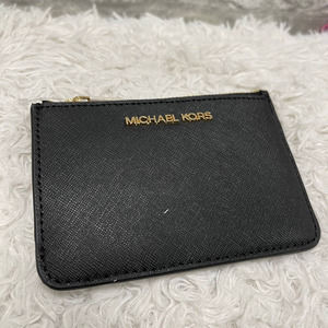 $188 Retail Brand new Michael Kors coin pouch with ID leather.